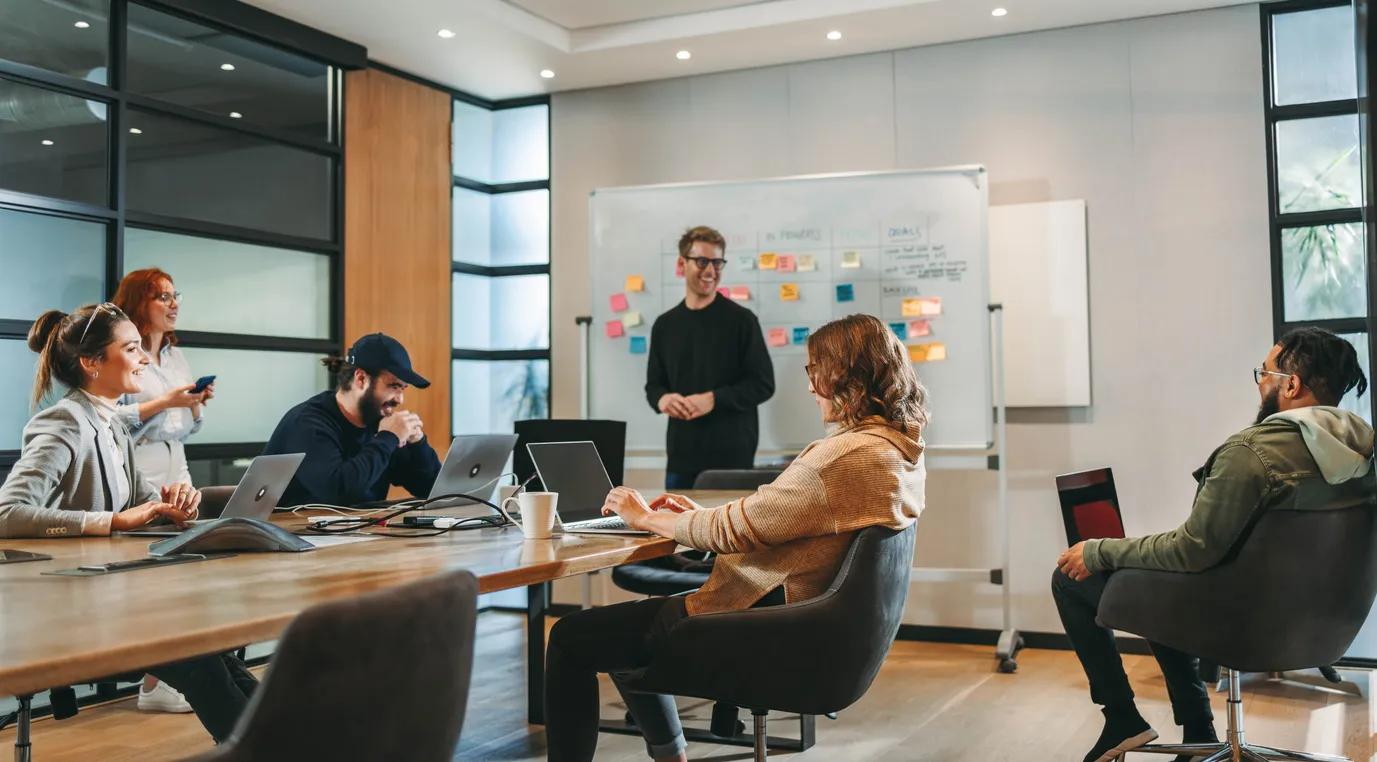 Uniqz team developing digital strategy